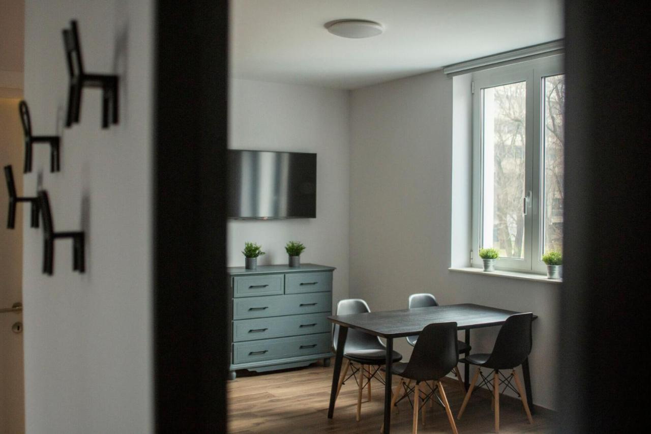 Hostgost Selected Suites - Botanical Garden Belgrado Esterno foto