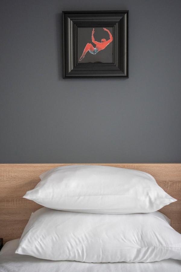 Hostgost Selected Suites - Botanical Garden Belgrado Esterno foto