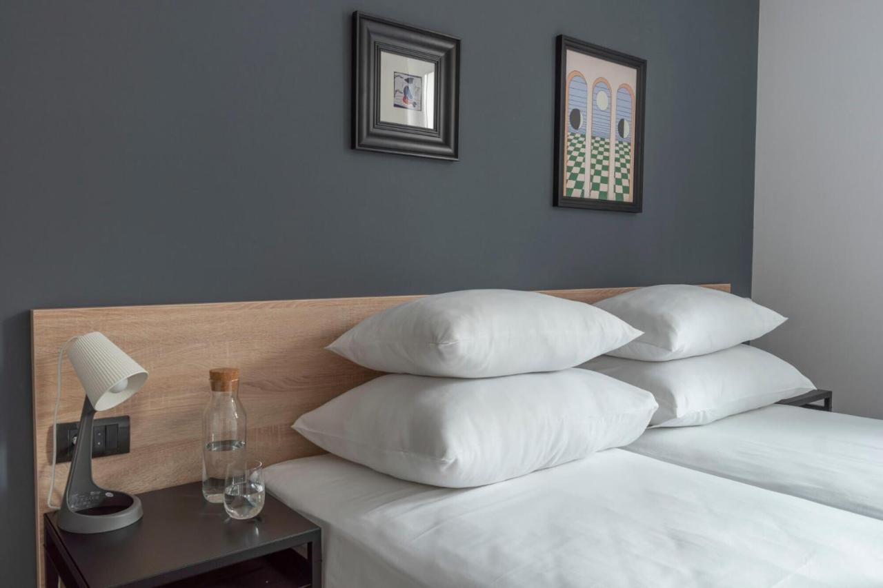 Hostgost Selected Suites - Botanical Garden Belgrado Esterno foto
