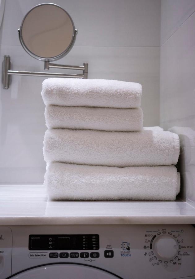 Hostgost Selected Suites - Botanical Garden Belgrado Esterno foto