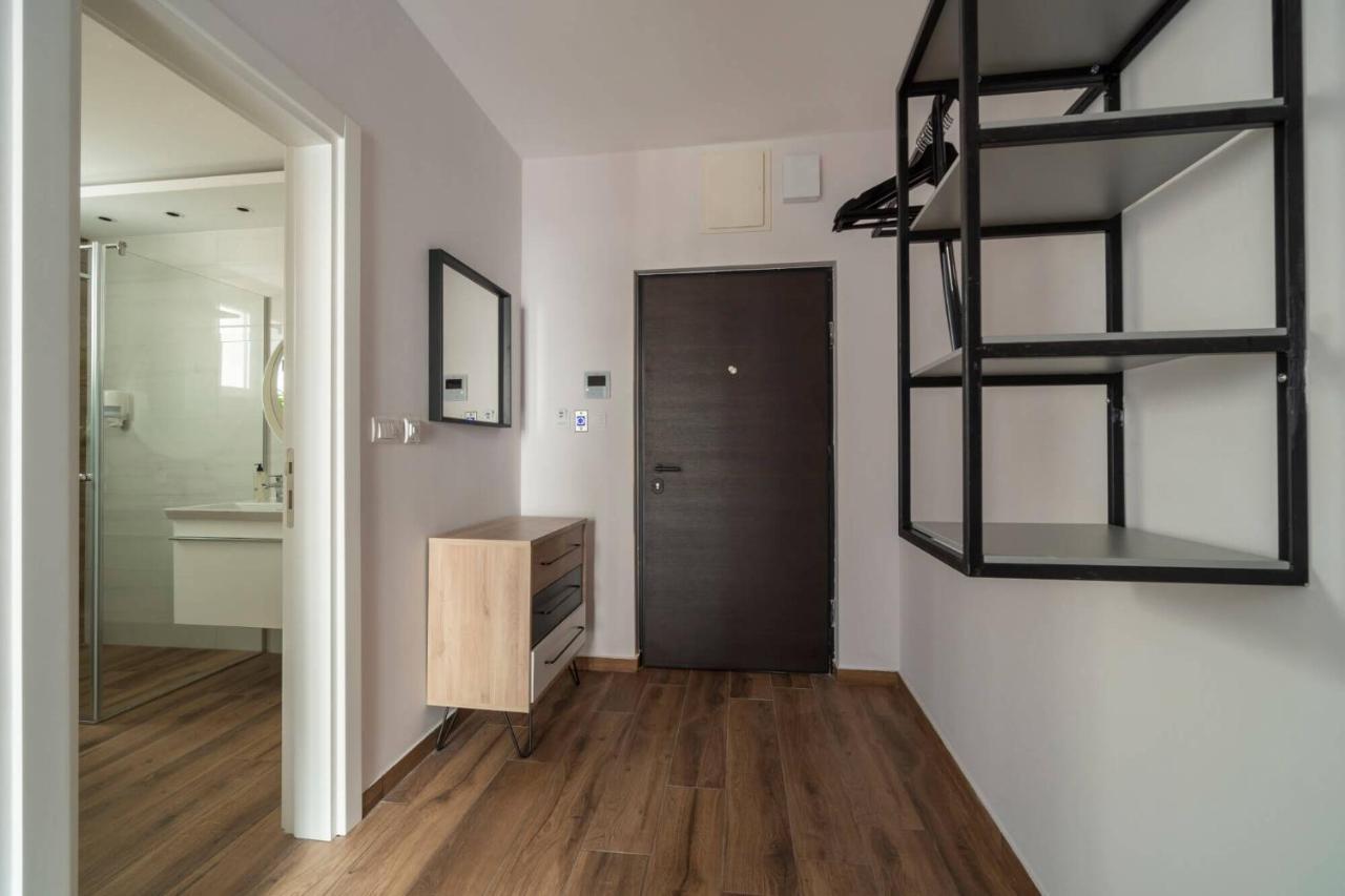 Hostgost Selected Suites - Botanical Garden Belgrado Esterno foto