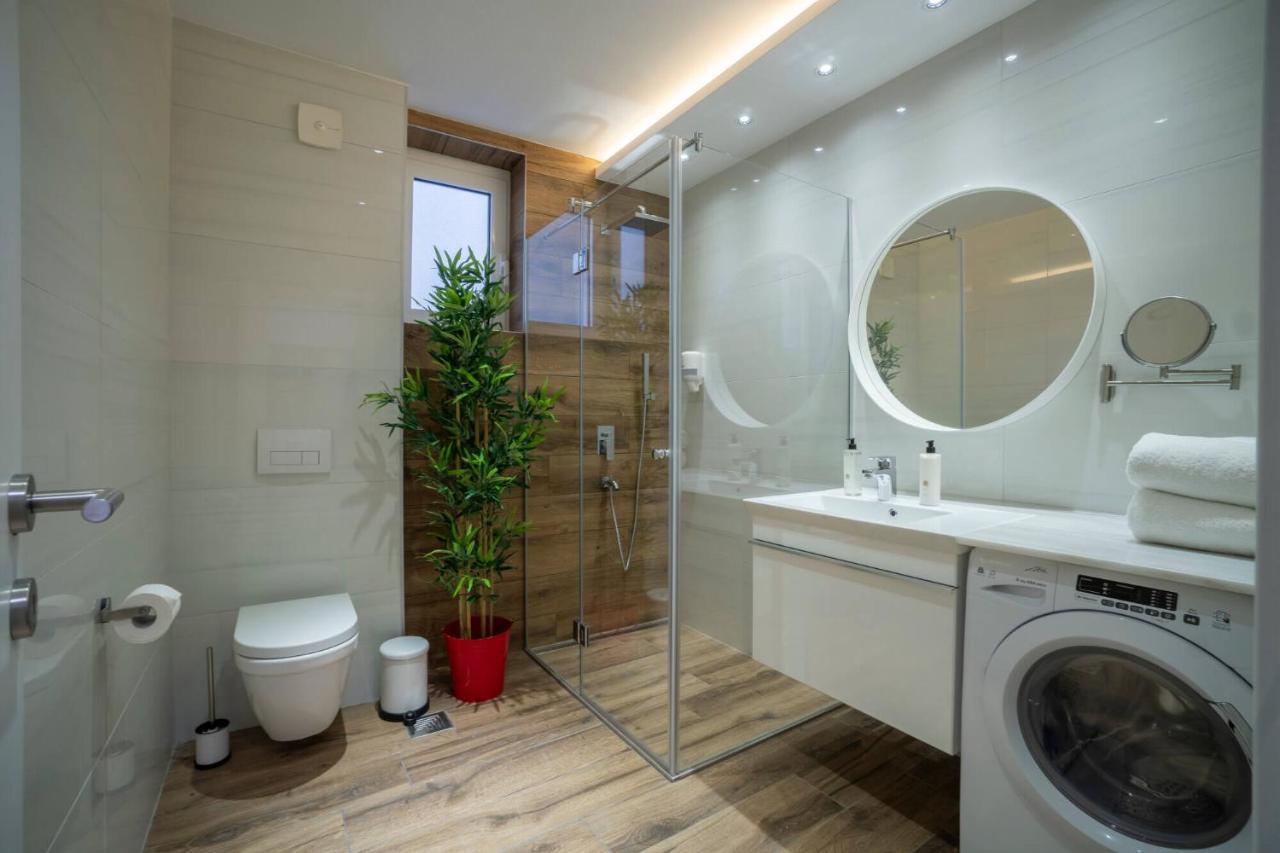 Hostgost Selected Suites - Botanical Garden Belgrado Esterno foto
