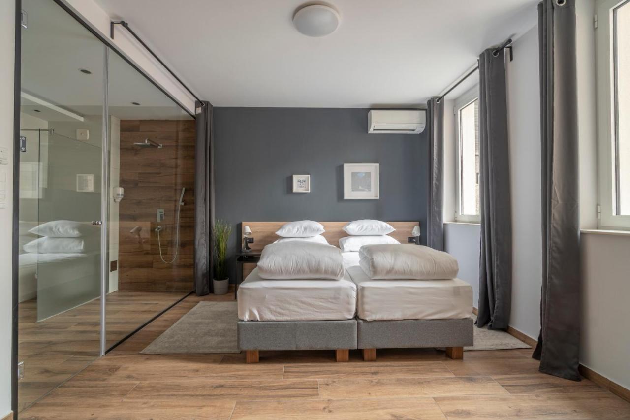 Hostgost Selected Suites - Botanical Garden Belgrado Esterno foto
